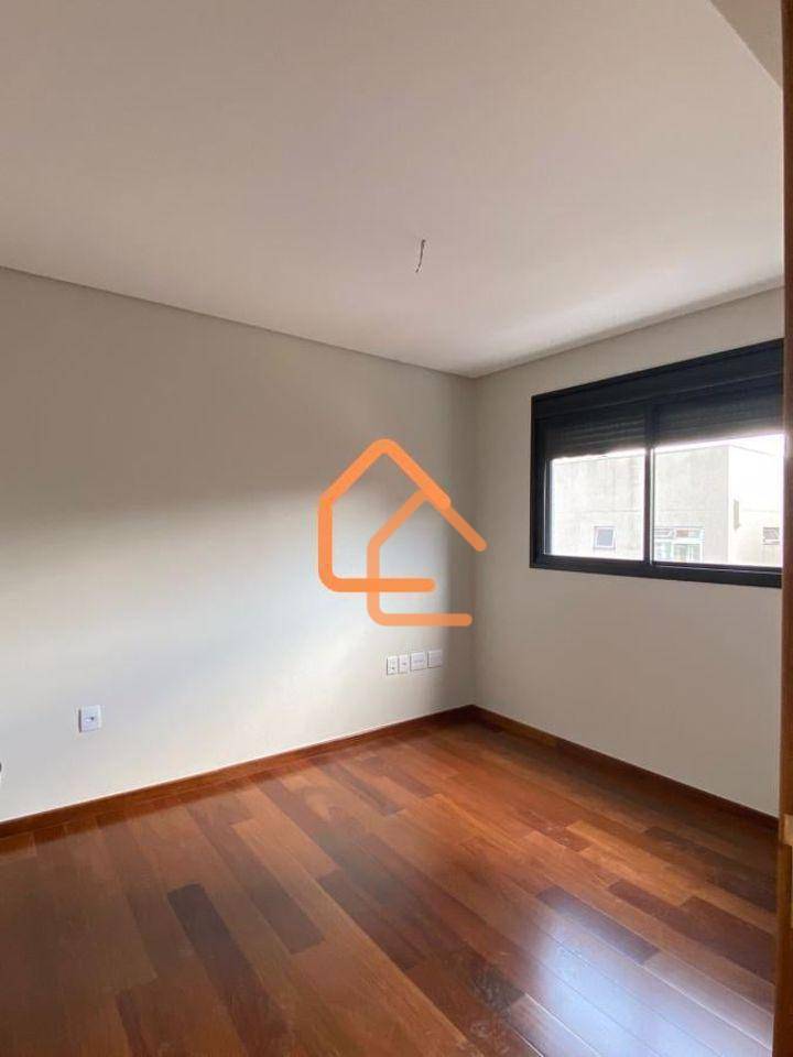 Apartamento à venda com 3 quartos, 125m² - Foto 11