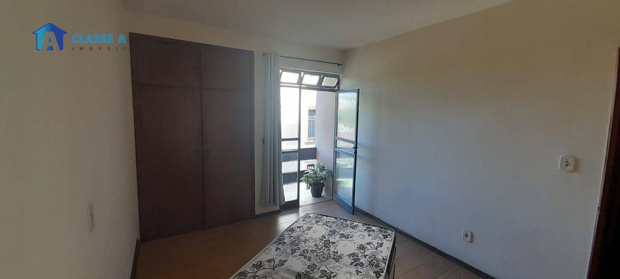 Apartamento à venda com 3 quartos, 135m² - Foto 2