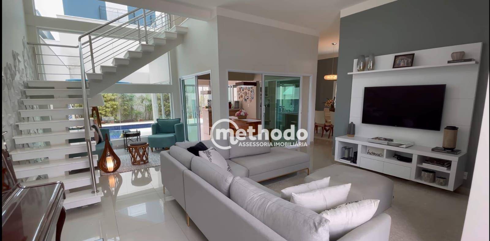 Casa de Condomínio à venda com 3 quartos, 236m² - Foto 3