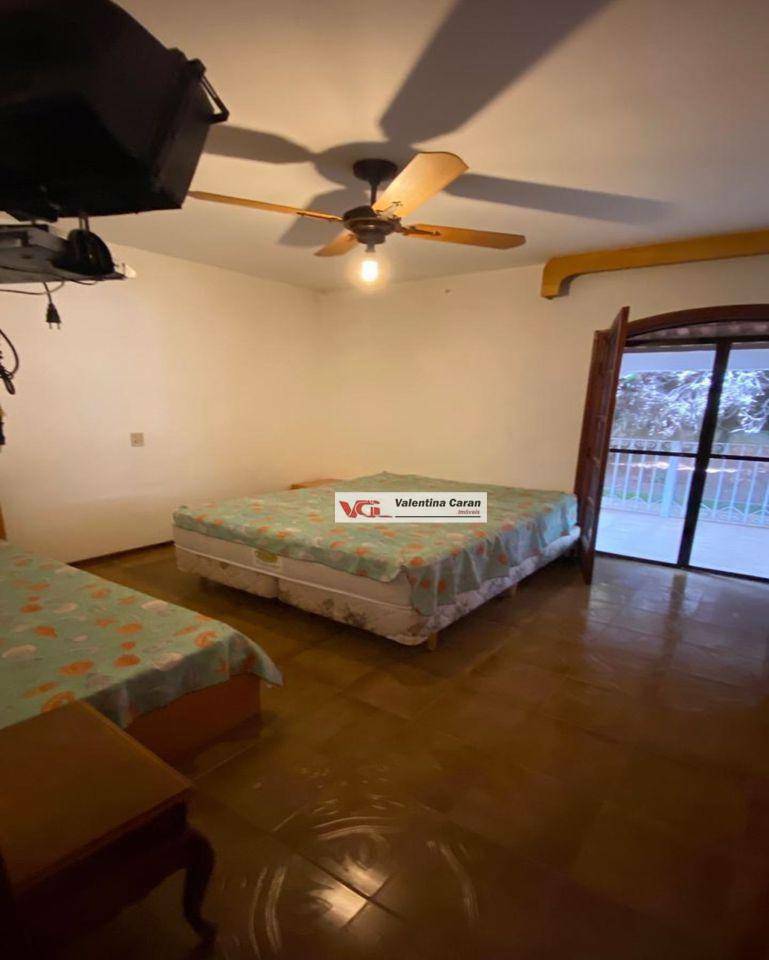 Chácara à venda com 4 quartos, 600m² - Foto 17