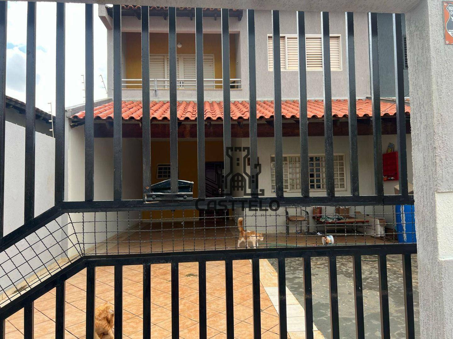 Sobrado à venda com 3 quartos, 175m² - Foto 2