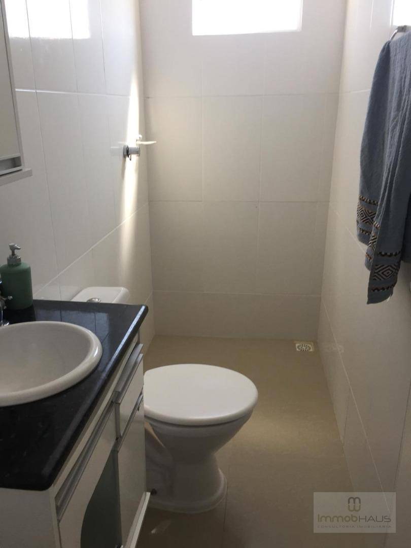 Apartamento à venda com 2 quartos, 65m² - Foto 3