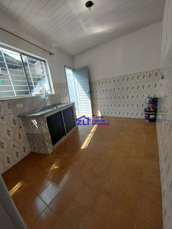 Casa para alugar com 1 quarto, 70m² - Foto 3