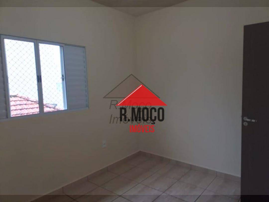 Casa à venda com 4 quartos, 144m² - Foto 15