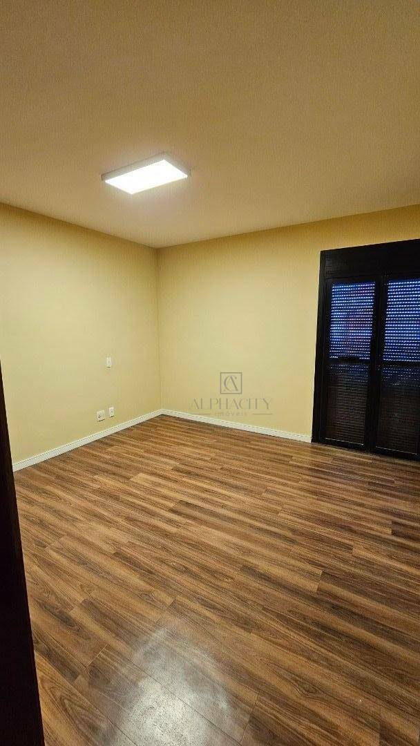 Apartamento para alugar com 3 quartos, 164m² - Foto 20