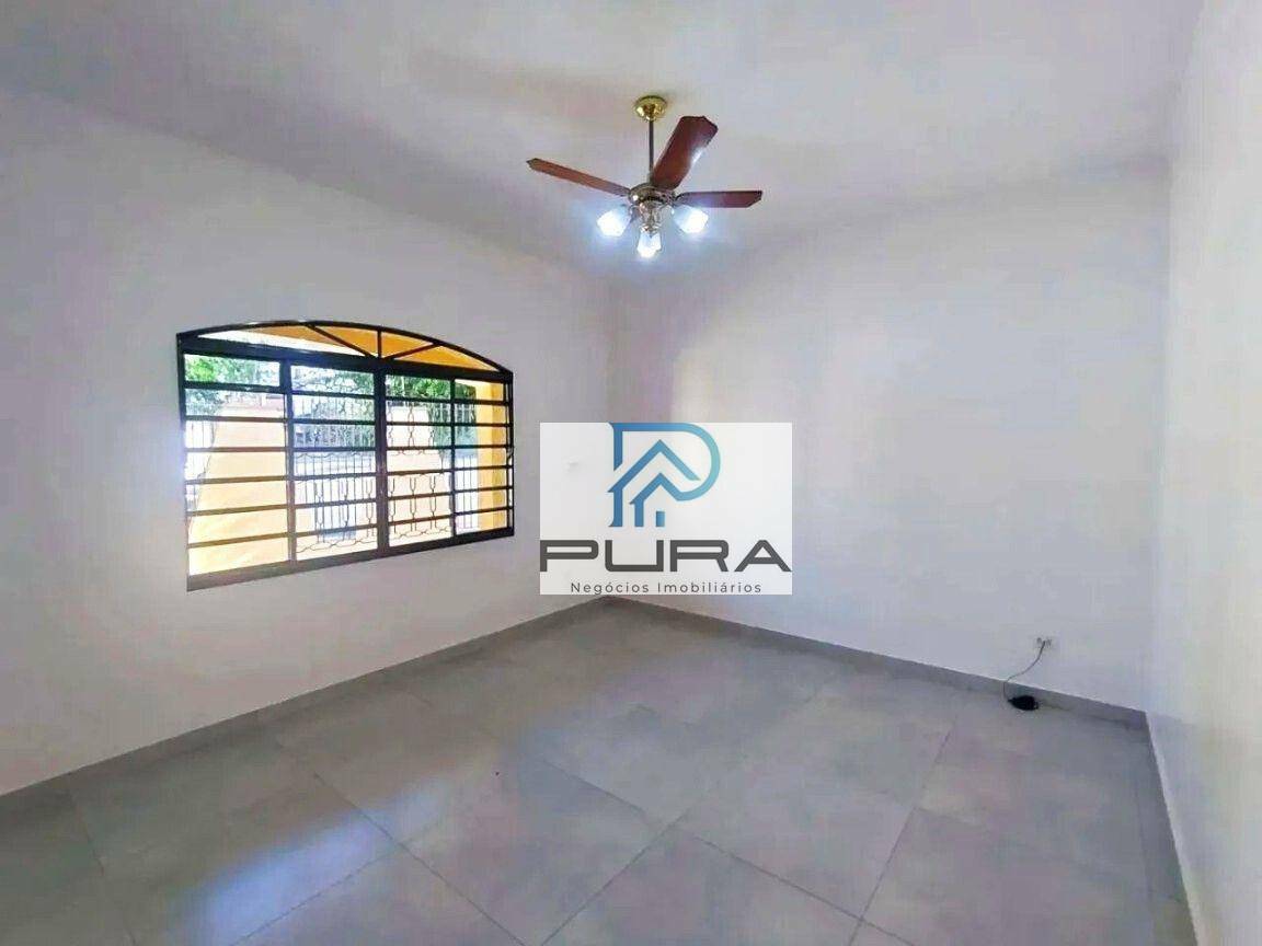 Casa para alugar com 3 quartos, 232m² - Foto 3