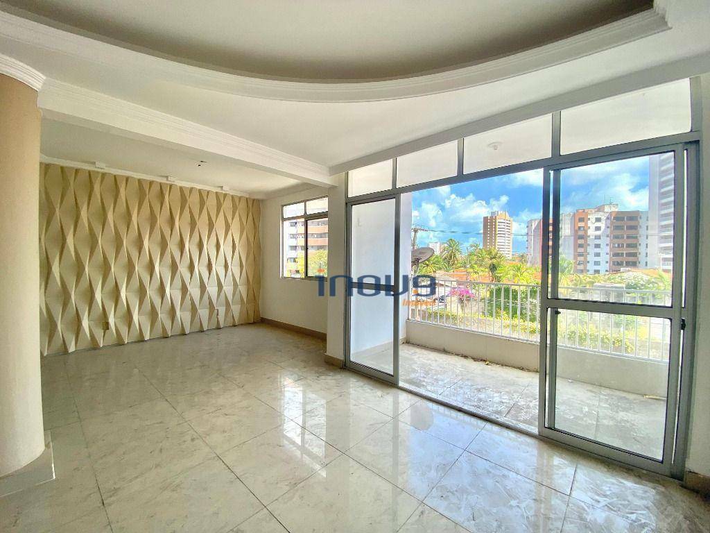 Apartamento à venda com 3 quartos, 110m² - Foto 1