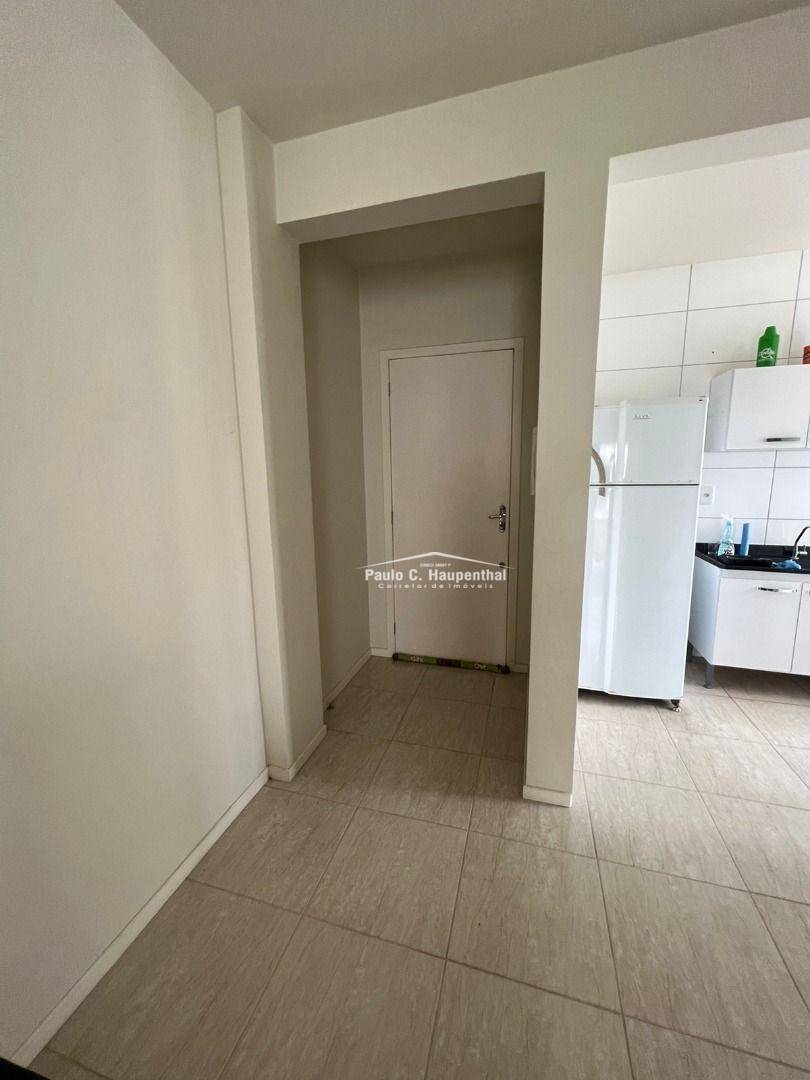 Apartamento à venda com 2 quartos, 60m² - Foto 2