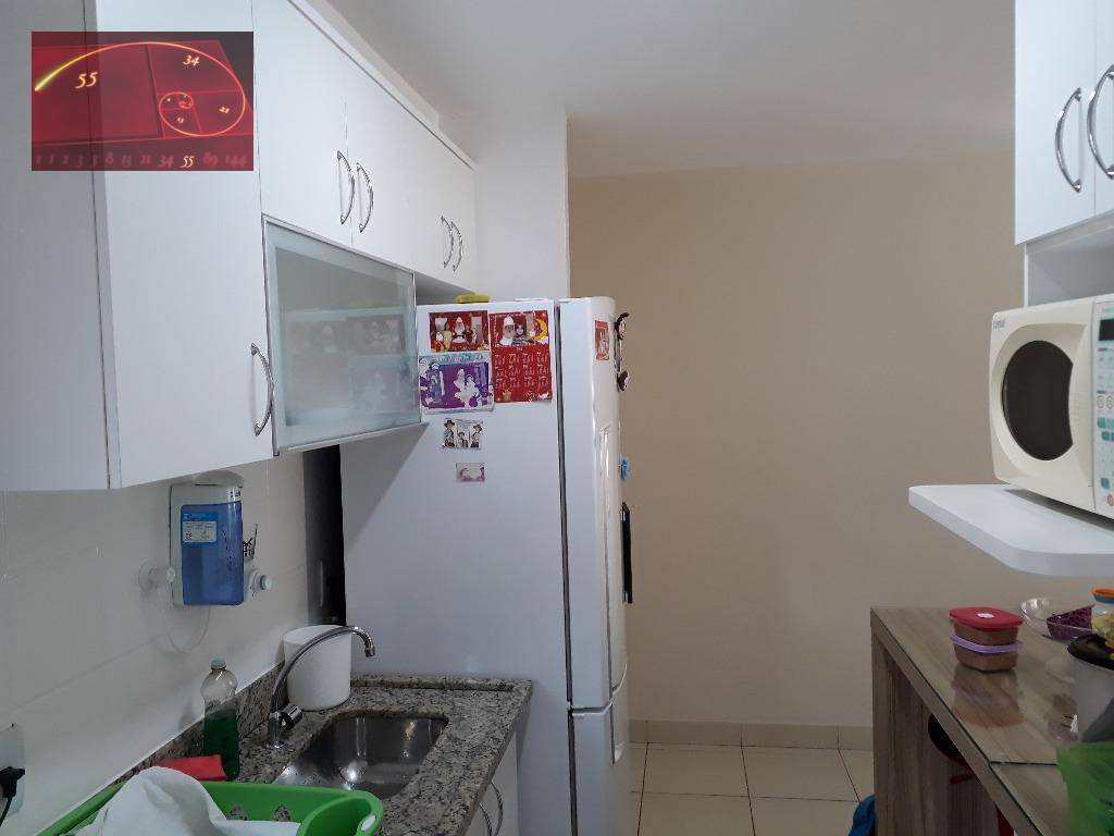 Apartamento à venda com 3 quartos, 76m² - Foto 11