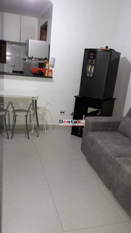 Sobrado à venda com 2 quartos, 65m² - Foto 4