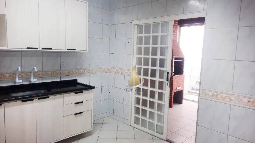 Casa para alugar com 3 quartos, 120m² - Foto 4