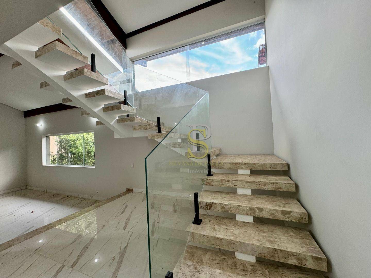 Casa de Condomínio à venda com 4 quartos, 475m² - Foto 31