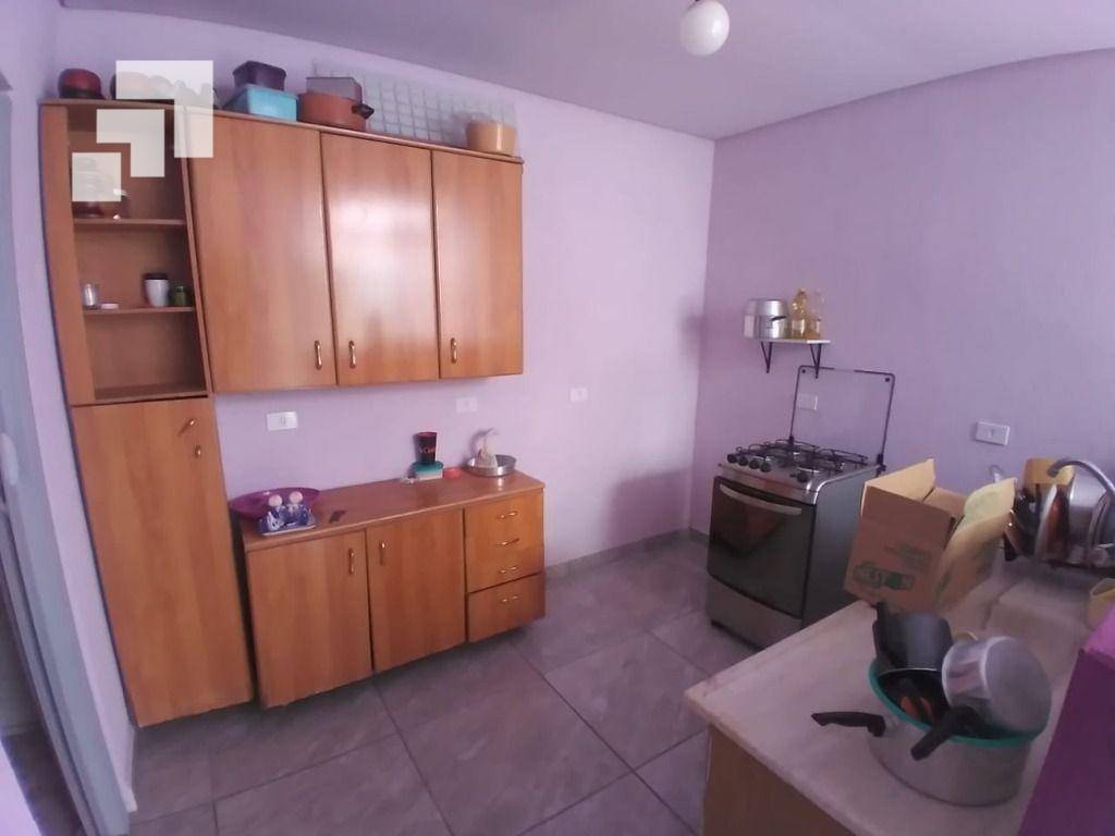 Casa à venda e aluguel com 2 quartos, 70m² - Foto 20