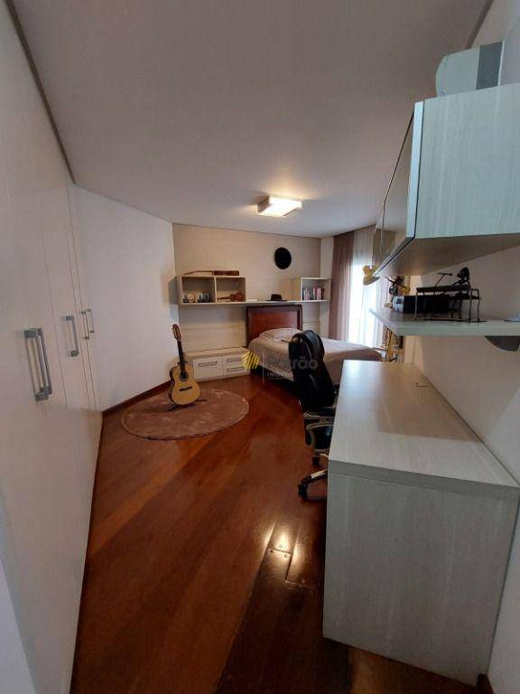 Apartamento à venda e aluguel com 4 quartos, 225m² - Foto 9