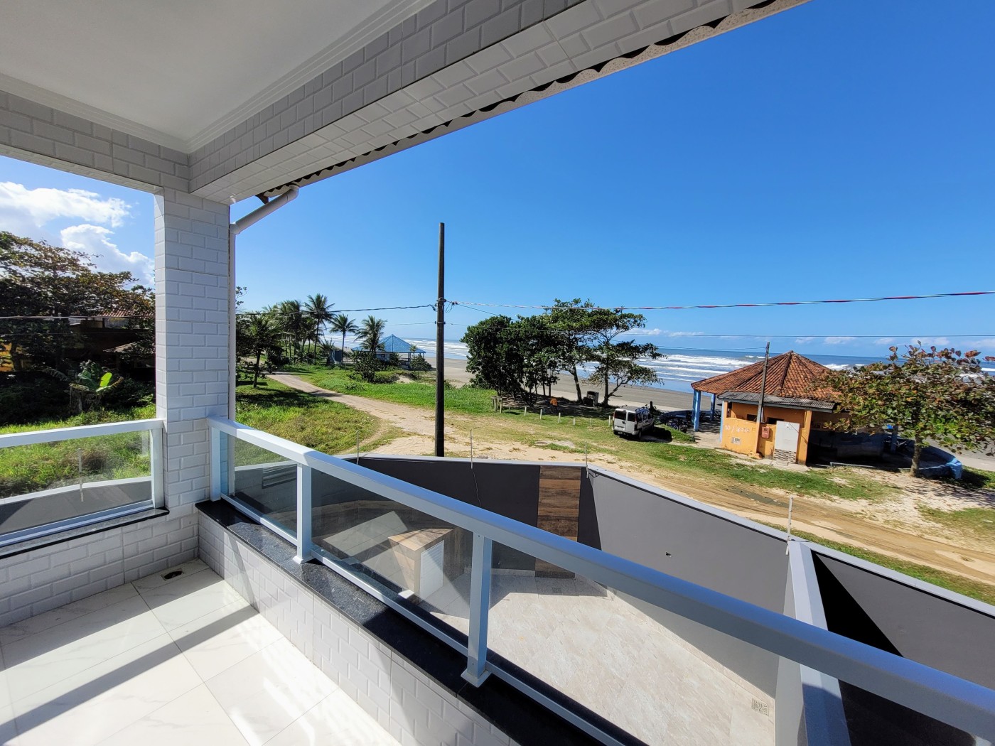 Casa à venda com 2 quartos, 80m² - Foto 4