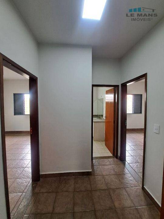 Casa para alugar com 2 quartos, 168m² - Foto 8