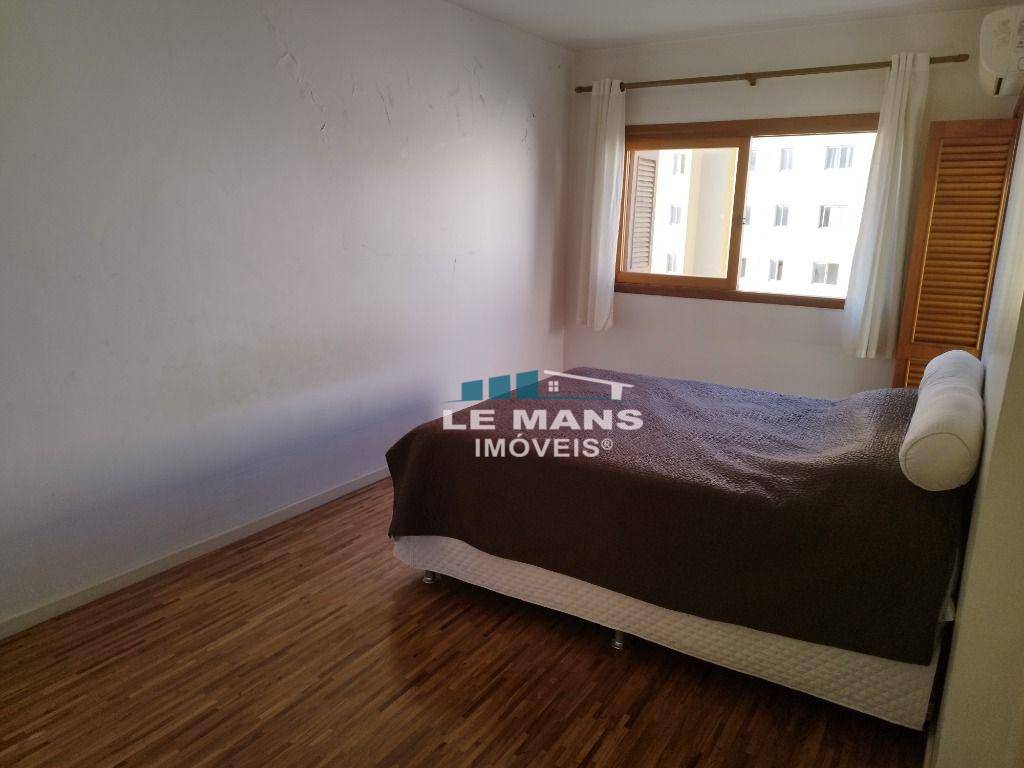 Casa à venda com 3 quartos, 210m² - Foto 17