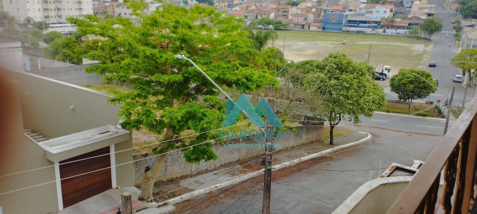 Sobrado à venda com 3 quartos, 269m² - Foto 3