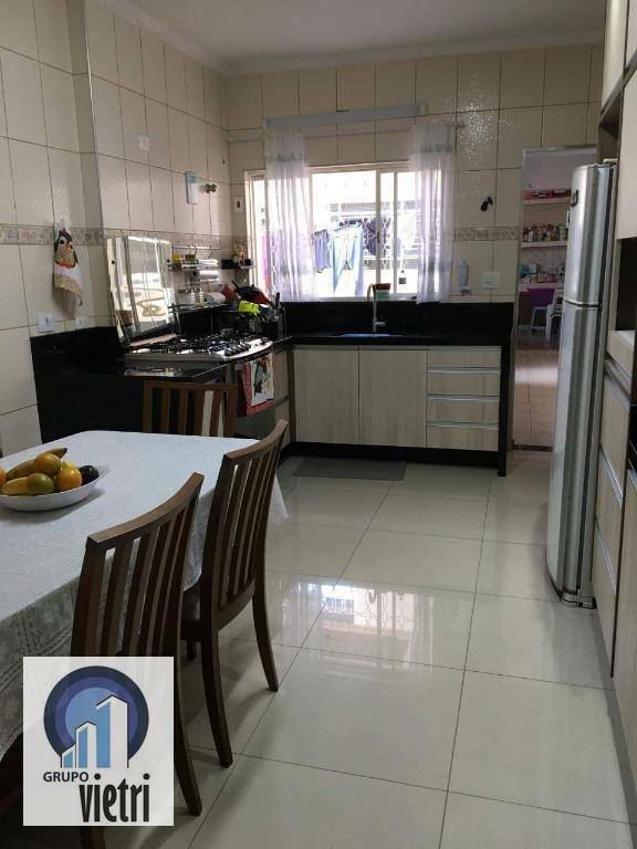 Casa à venda com 4 quartos, 160m² - Foto 28