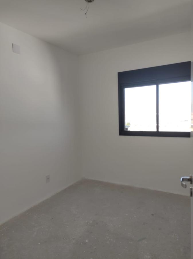 Apartamento à venda com 3 quartos, 87m² - Foto 4