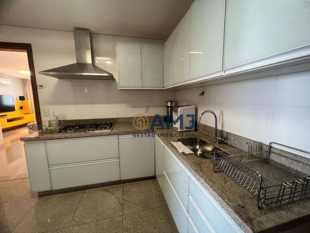 Apartamento à venda com 3 quartos, 140m² - Foto 5