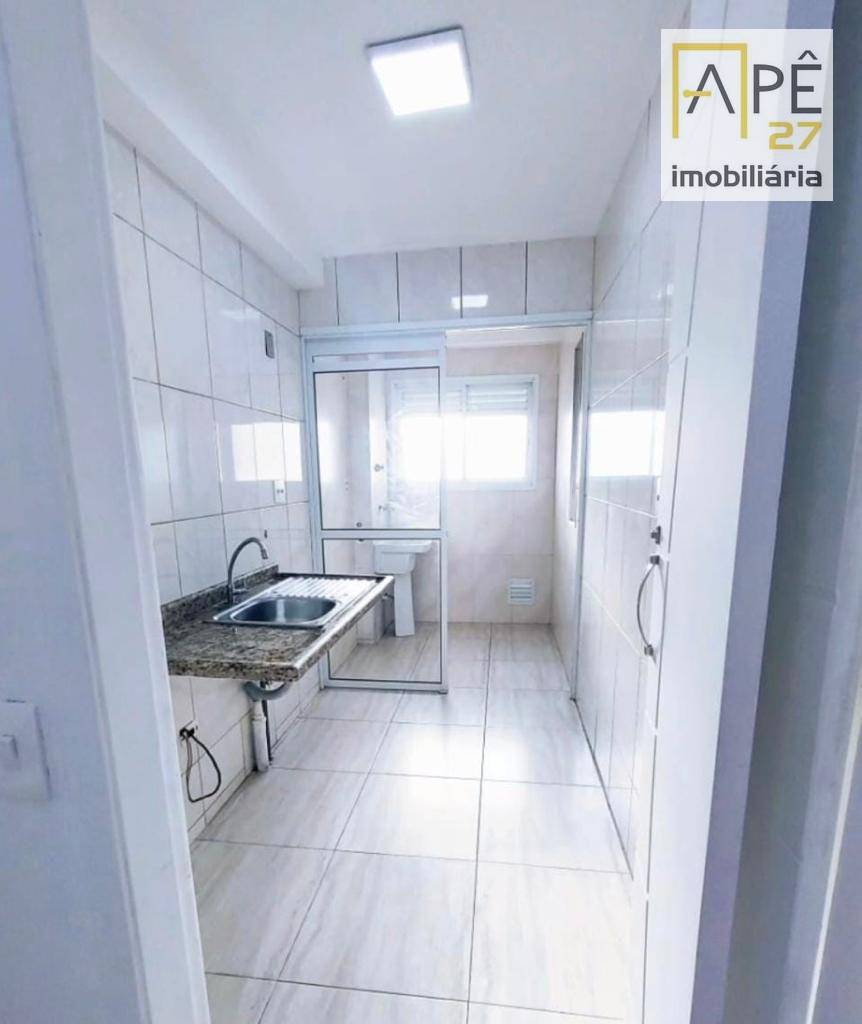 Apartamento à venda com 3 quartos, 64m² - Foto 4