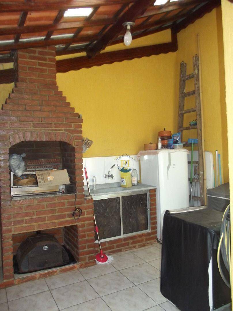 Casa à venda com 3 quartos, 130m² - Foto 18