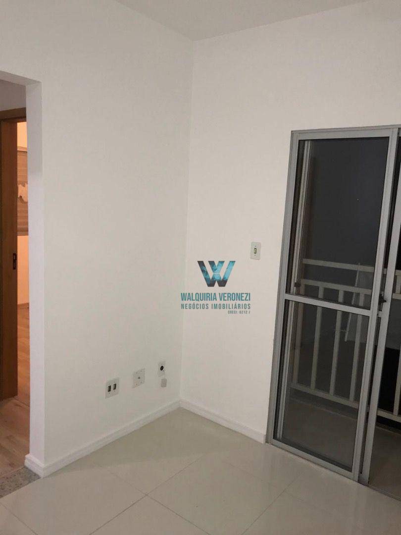 Apartamento à venda com 2 quartos, 55m² - Foto 3