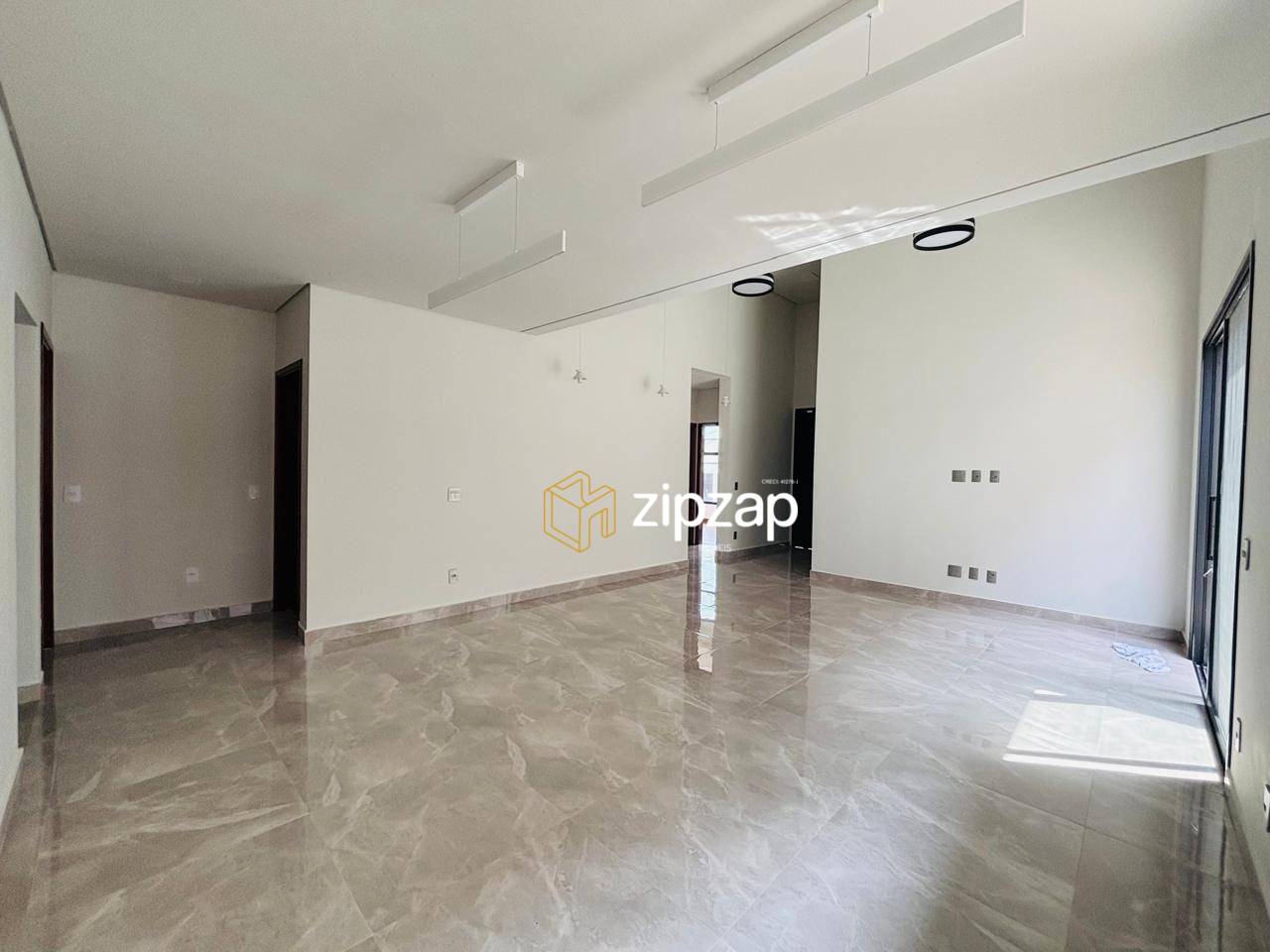 Casa, 4 quartos, 240 m² - Foto 4