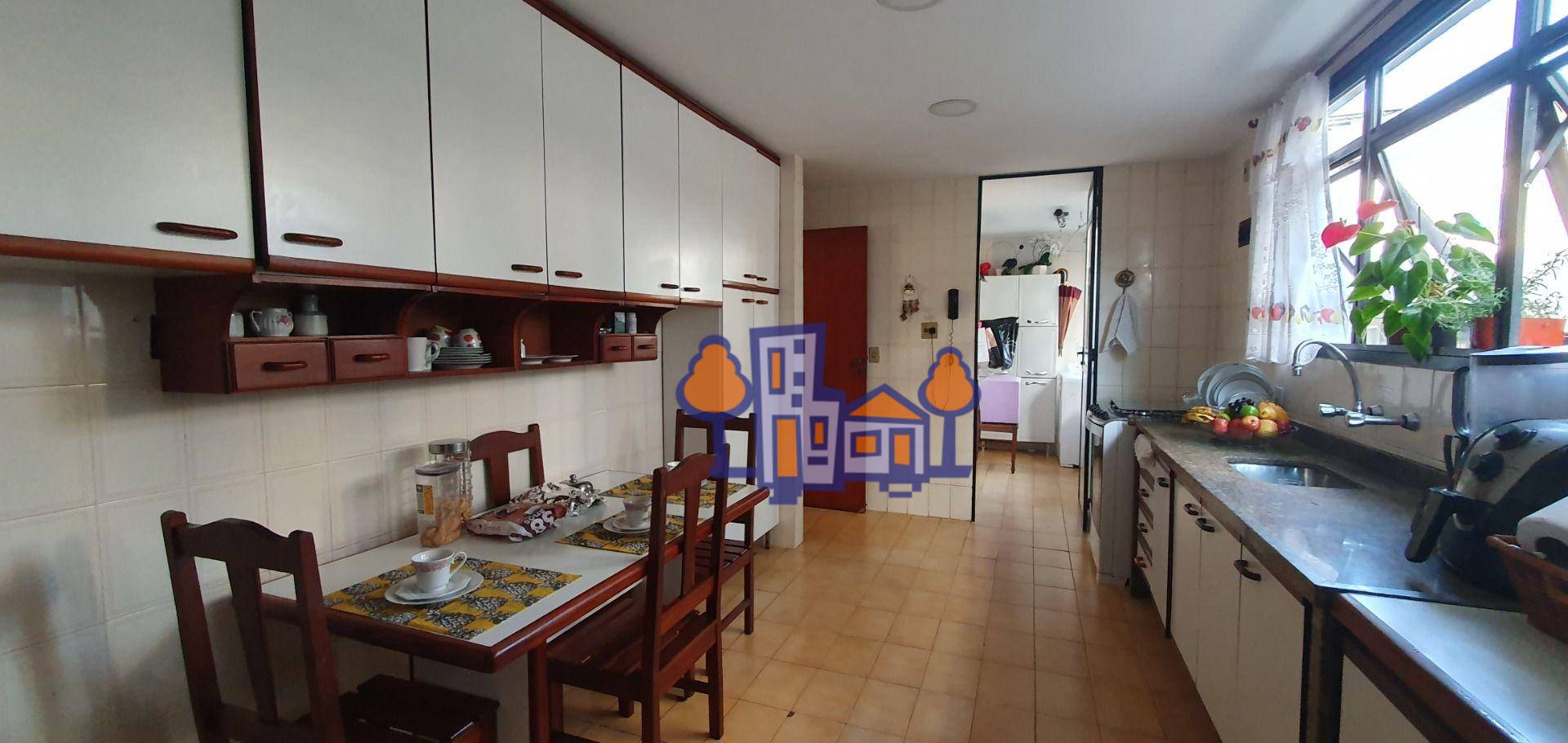 Apartamento à venda com 3 quartos, 199m² - Foto 6