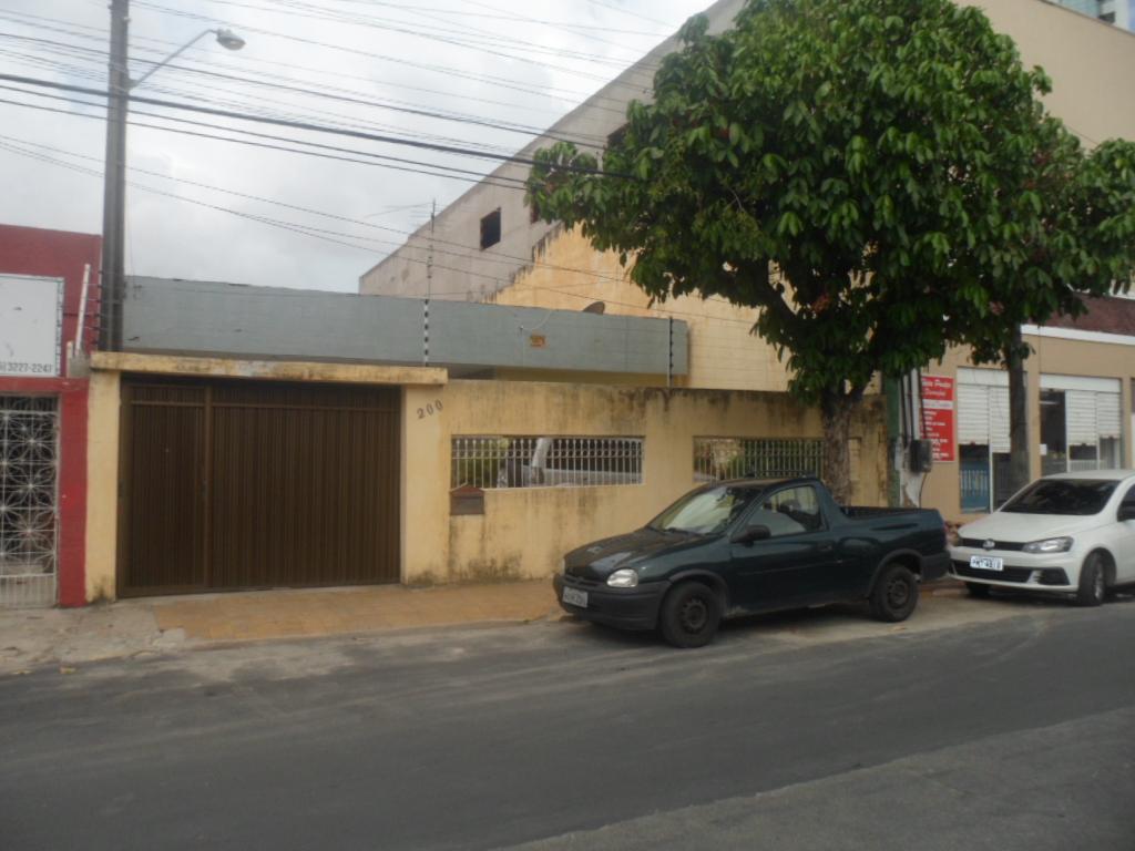 Casa à venda com 5 quartos, 350m² - Foto 1