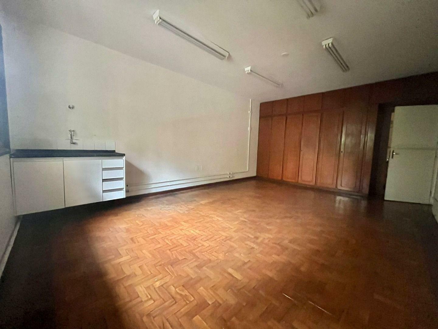 Sobrado para alugar com 4 quartos, 250m² - Foto 10