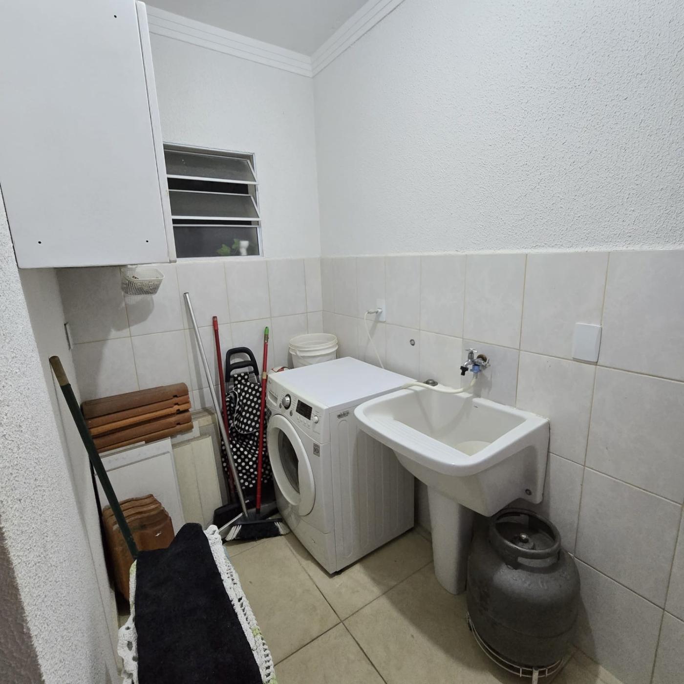 Casa à venda com 3 quartos, 1m² - Foto 13