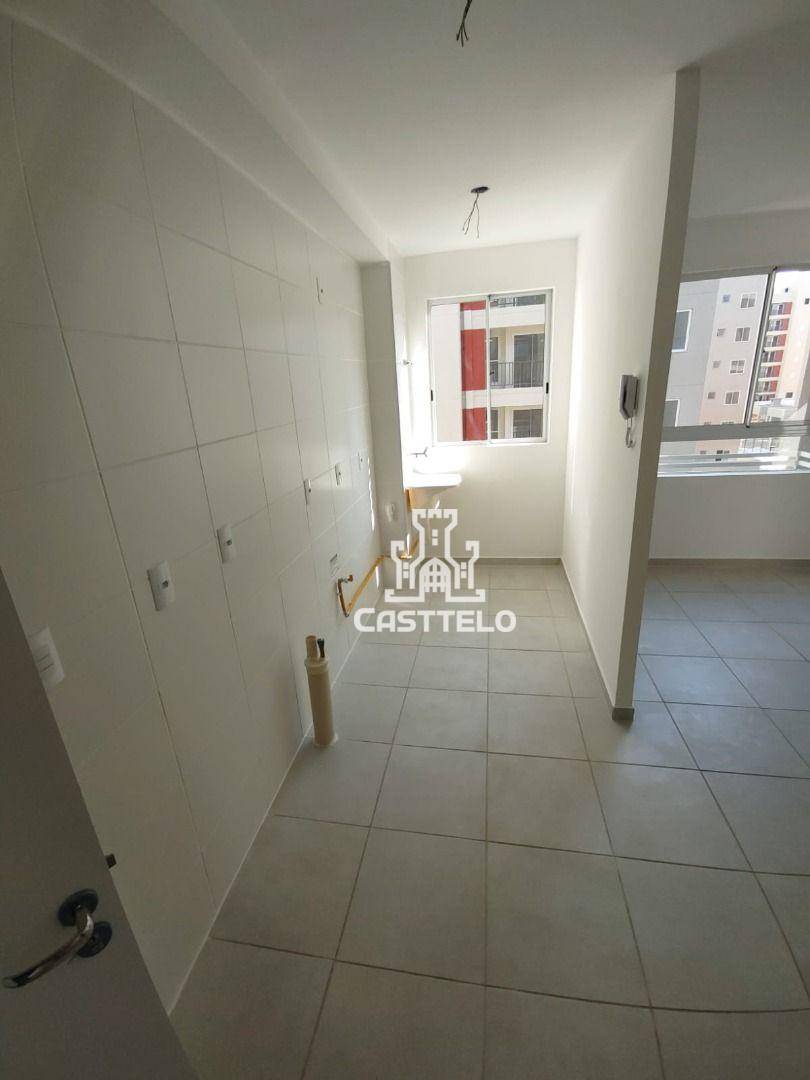 Apartamento para alugar com 2 quartos, 42m² - Foto 3