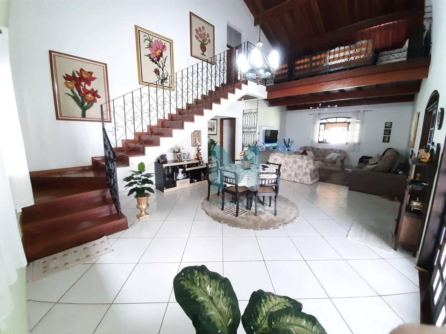 Chácara à venda com 4 quartos, 383m² - Foto 2