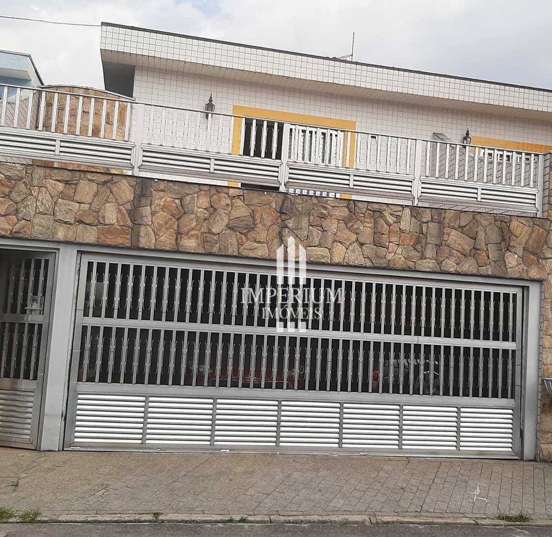 Sobrado à venda com 4 quartos, 220m² - Foto 1