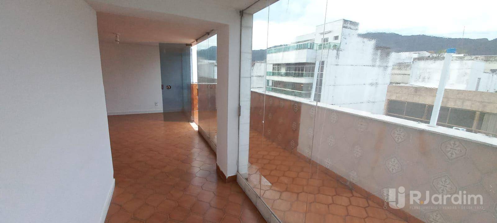 Cobertura para alugar com 3 quartos, 300m² - Foto 15