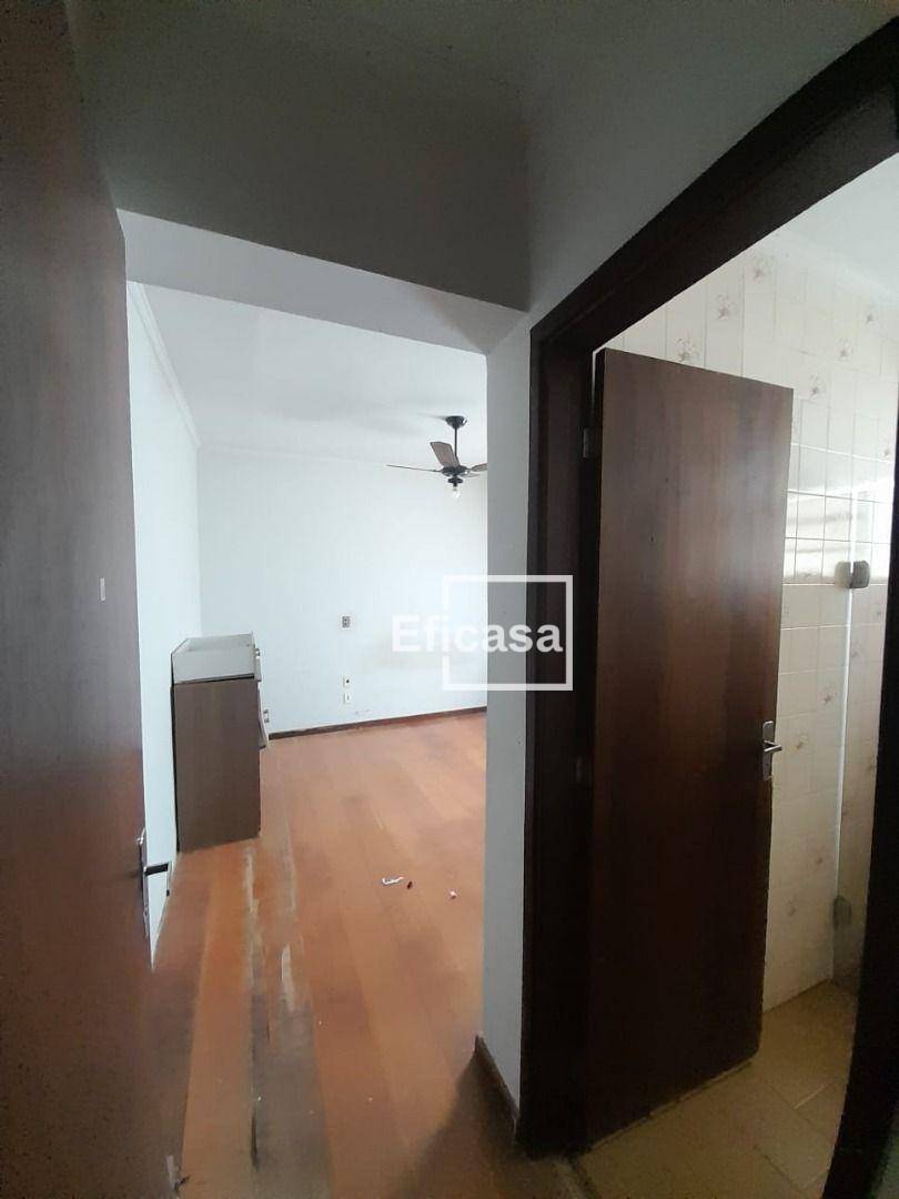 Casa à venda com 3 quartos, 180m² - Foto 7