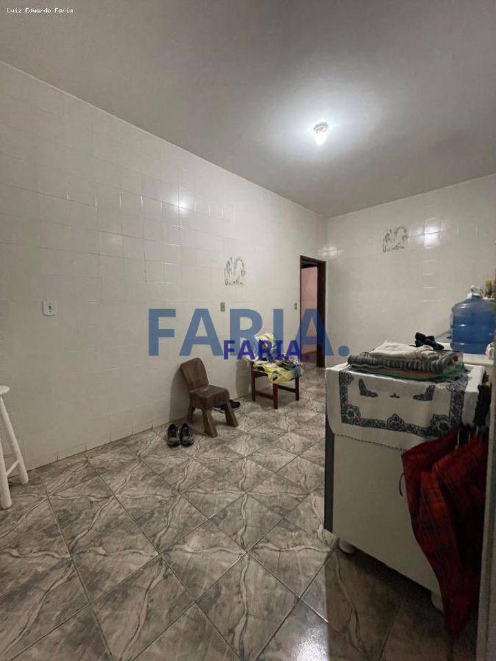 Casa à venda com 4 quartos, 250M2 - Foto 8