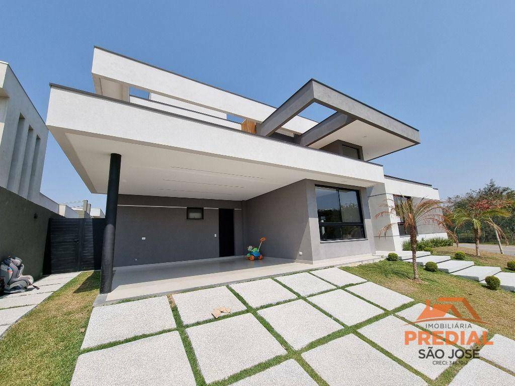 Casa de Condomínio à venda com 4 quartos, 374m² - Foto 3