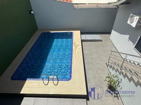 Casa à venda com 3 quartos, 200m² - Foto 24