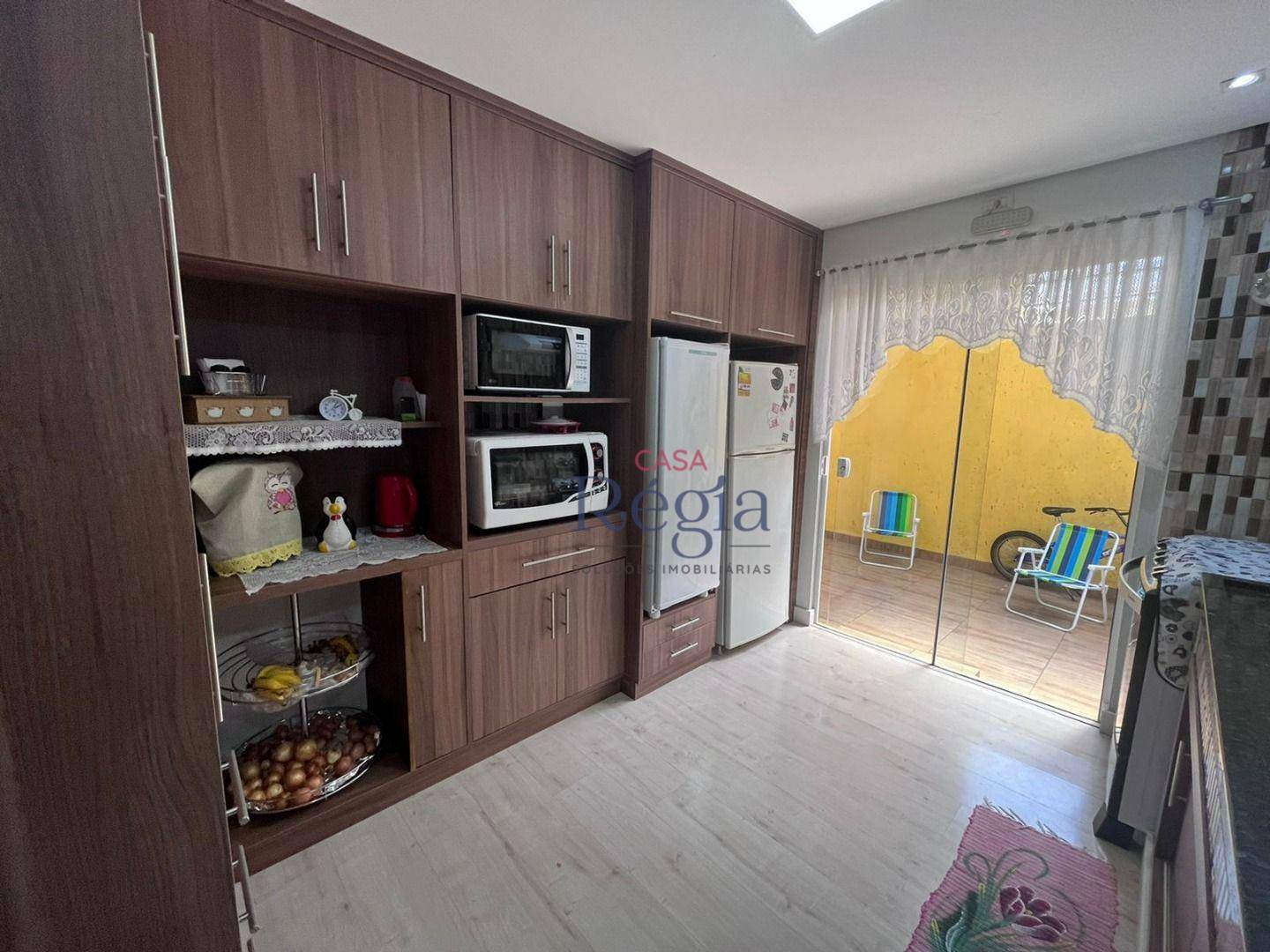 Casa à venda com 3 quartos, 158m² - Foto 4