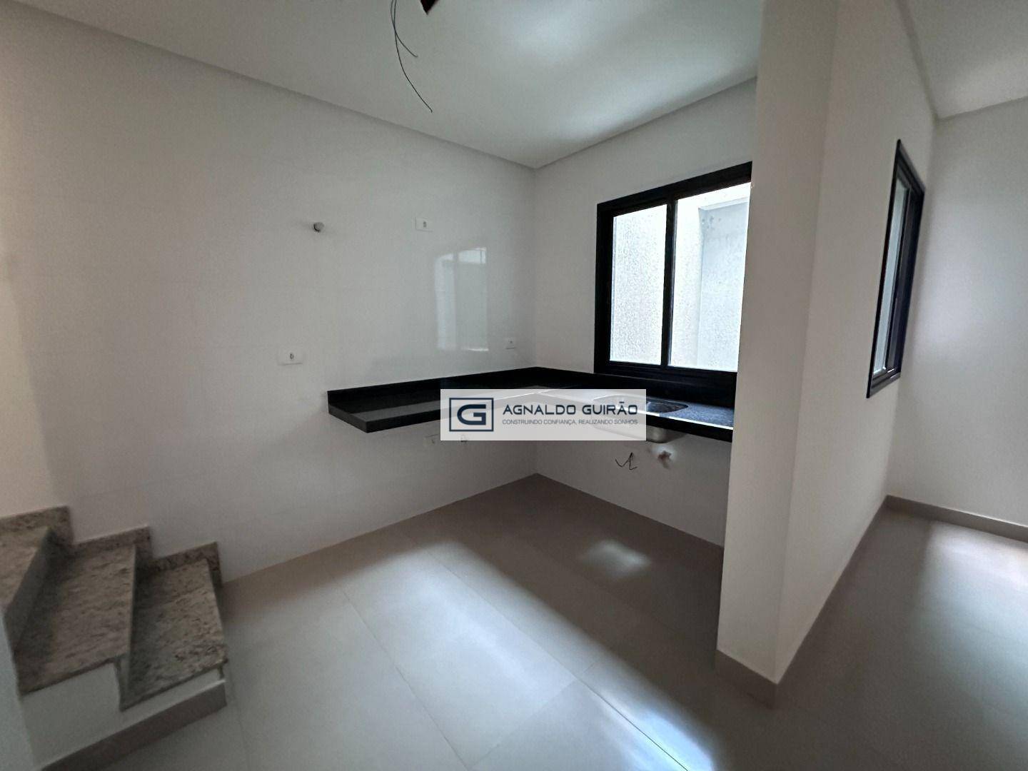 Cobertura à venda com 2 quartos, 104m² - Foto 13