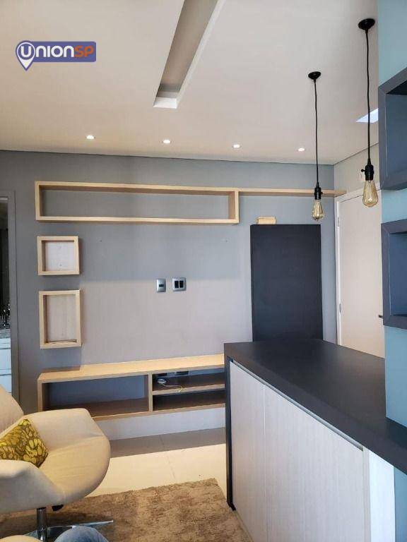 Apartamento à venda com 2 quartos, 69m² - Foto 2