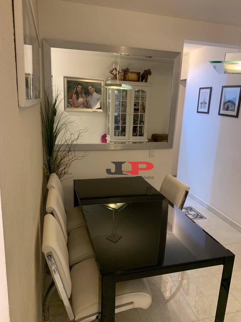 Apartamento à venda com 2 quartos, 64m² - Foto 3