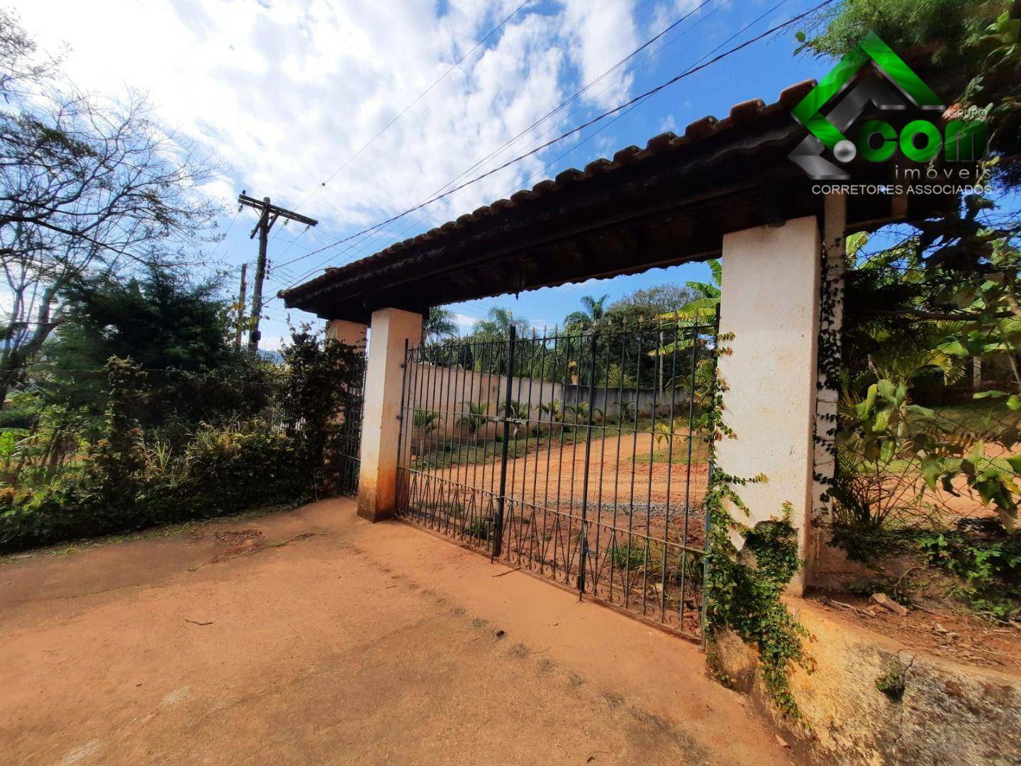 Sítio à venda com 2 quartos, 100m² - Foto 4