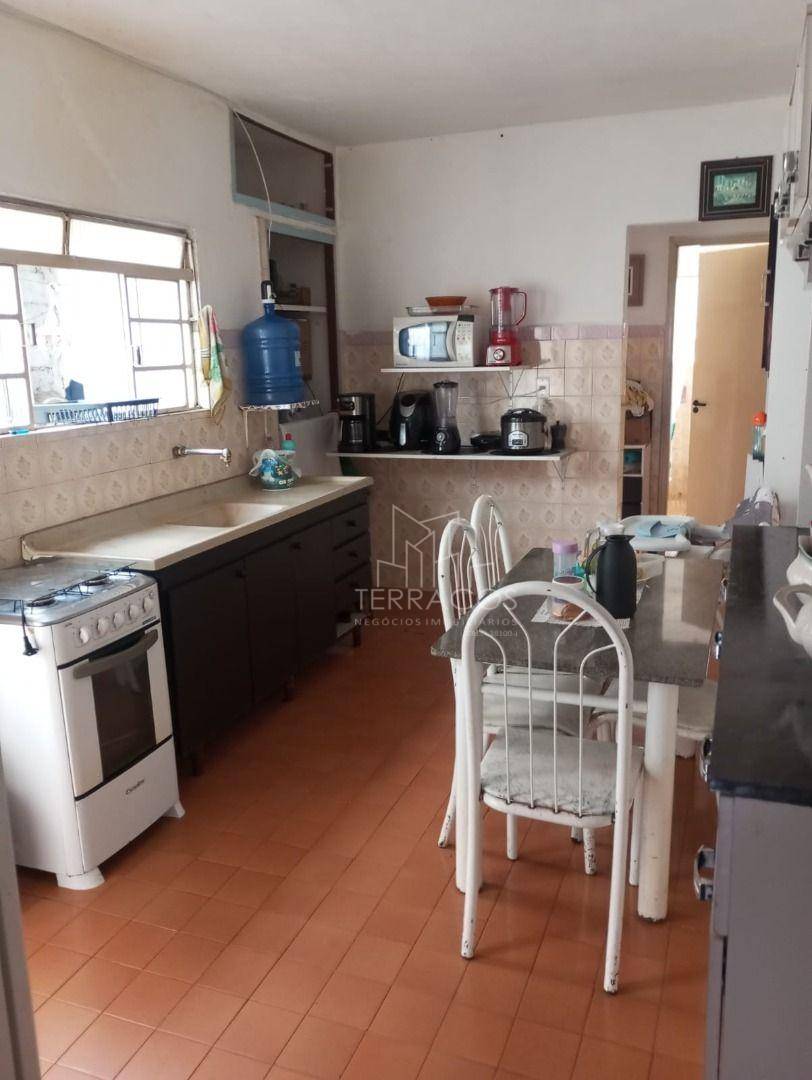 Casa à venda com 2 quartos, 129m² - Foto 12