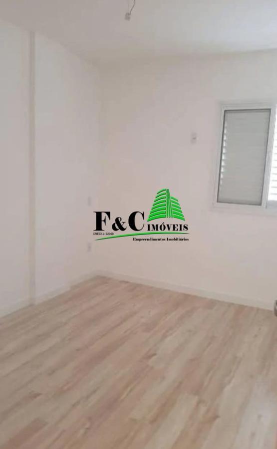 Apartamento à venda com 2 quartos, 60m² - Foto 4