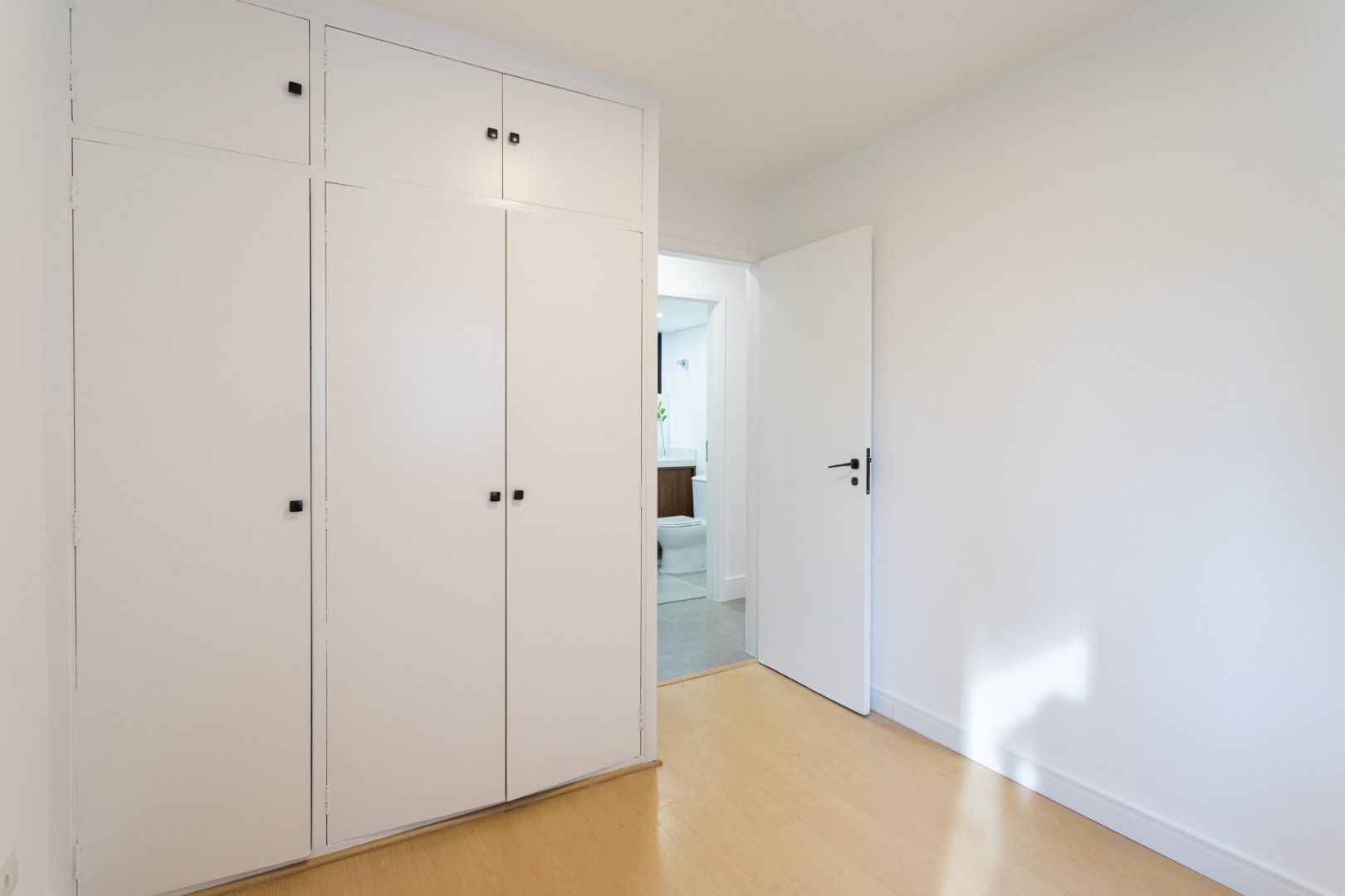 Apartamento à venda com 3 quartos, 76m² - Foto 32