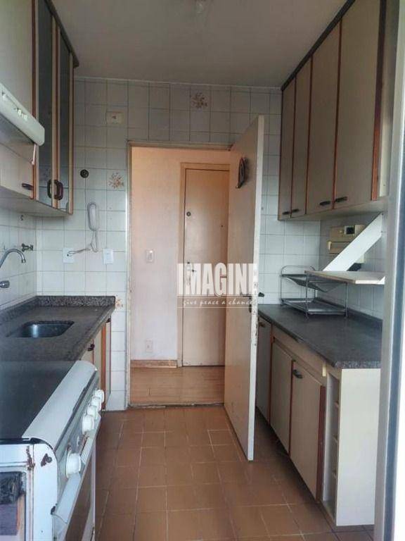 Apartamento à venda com 2 quartos, 55m² - Foto 6